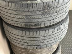 235 55 R19 KUMHO