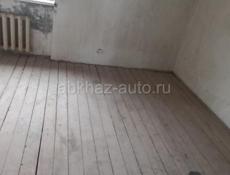Продается квартира. 3 раздельные комнаты.
