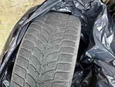 Продам шины R18 235/45