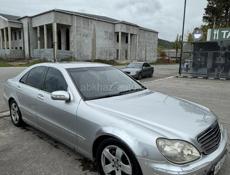 Mercedes-Benz 200-Series