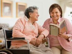 Ищу работу сиделкой.