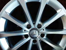 R17 Mercedes C-klass