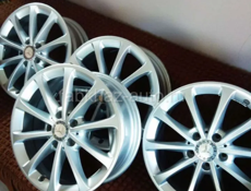 R17 Mercedes C-klass