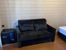 Домики и номера на берегу моря в Пицунде