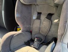 Продаю кресло детское в машину 