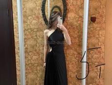 Продам платья новые и б/у одевали один раз в хорошем состояние 