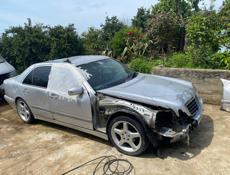 Mercedes-Benz E-Класс