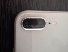 Продаю айфон 8+