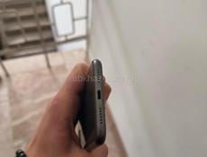 Айфон 11 в хорошем состоянии 