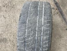 295/40 R21 