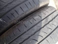 Две покрышки продаю 185на 60 размер 15 срочна за 4000 тысяч две штуки