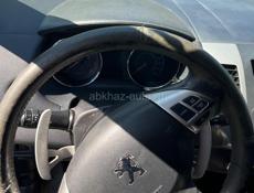 Peugeot 4007