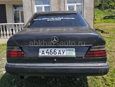 Mercedes-Benz 124
