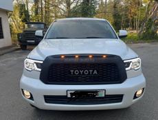 Toyota Sequoia