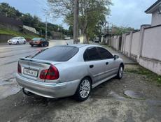 Mitsubishi Carisma
