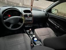 Mitsubishi Carisma