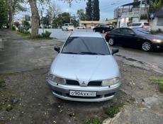 Mitsubishi Carisma