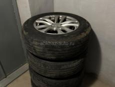 235/65 r18
