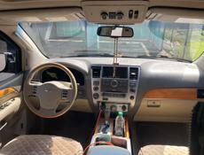 Infiniti QX56