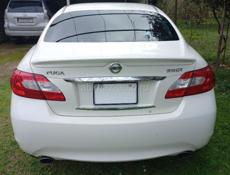 Nissan fuga