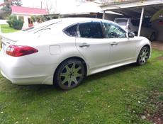 Nissan fuga