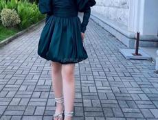 Продается вечернее платье💚