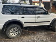 Mitsubishi Montero