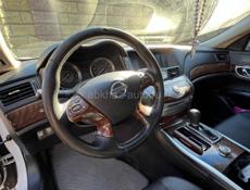 Nissan fuga