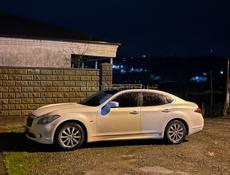 Nissan fuga