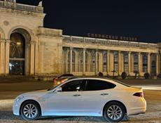 Nissan fuga