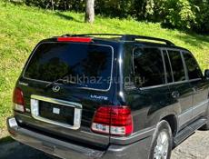 Lexus LX