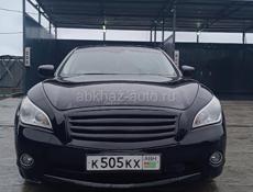 Nissan fuga