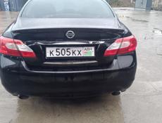 Nissan fuga