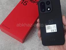  OnePlus 15 