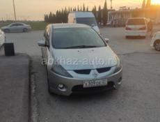 Mitsubishi Grandis