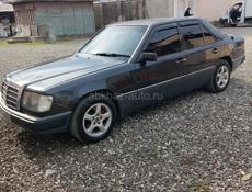 Mercedes-Benz 124