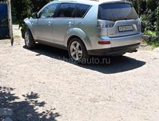 Mitsubishi Outlander XL