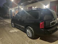 Infiniti QX56