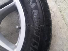 Продается диск с шинами R21. 295/35/ и R18. 255/55