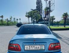 Mitsubishi Carisma