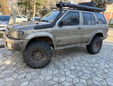 Infiniti QX4