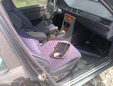 Mercedes-Benz 124
