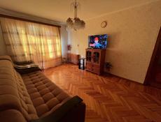 2ком. В центре Сухума