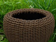 Кашпо из ротанга 