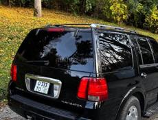 Lincoln Navigator