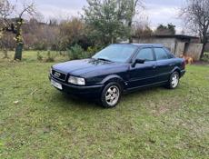 Audi 80