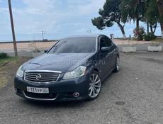 Nissan fuga