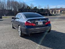 Nissan fuga