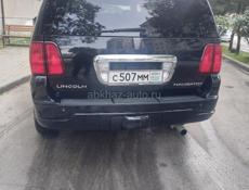 Lincoln Navigator