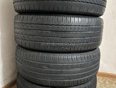 Продаю шины комплект 225/55 R 19